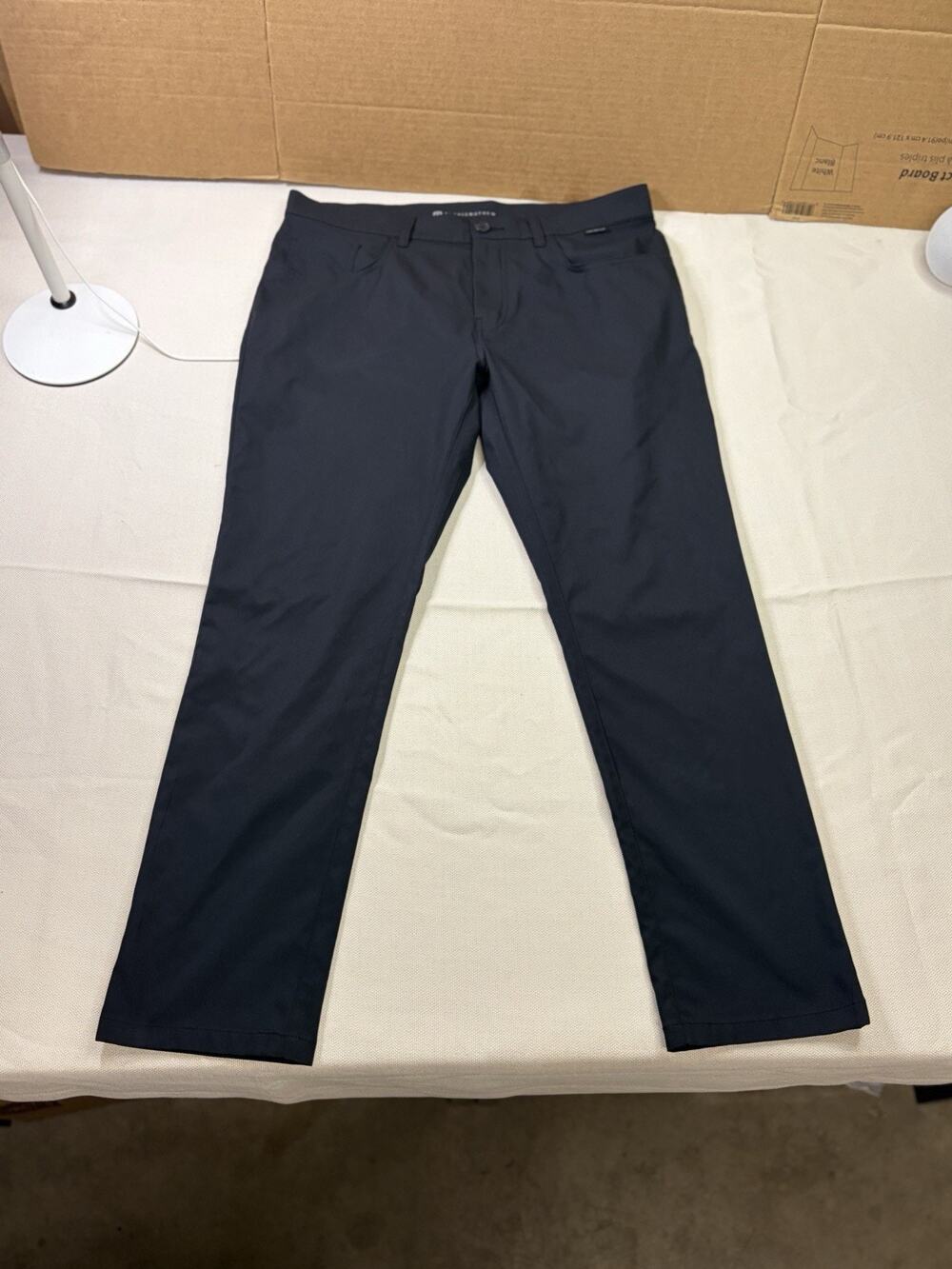 TravisMathew Pants Mens 35x29 Black Performance Golf Straight Leg 5 Pocket